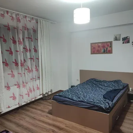 Center Ct, 5min To Neversea Constanta